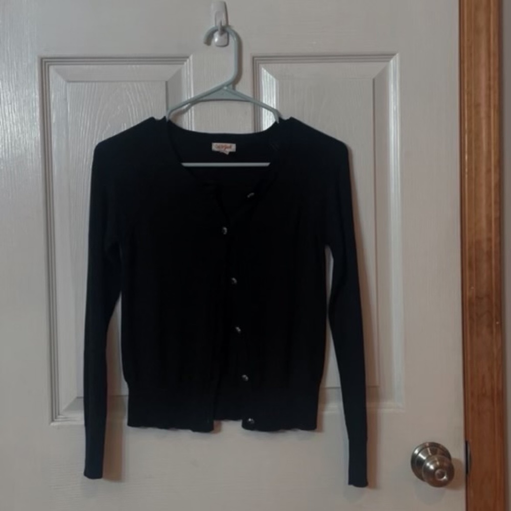 Cat & Jack Black Girl’s cardigan
